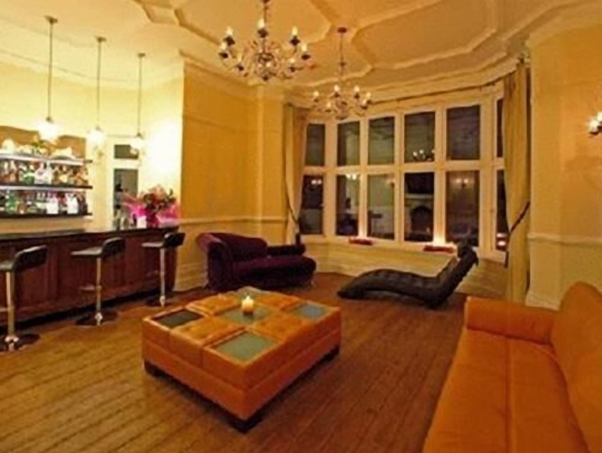 Space Boutique B&B - With Free Private Car Park Llandudno Ngoại thất bức ảnh